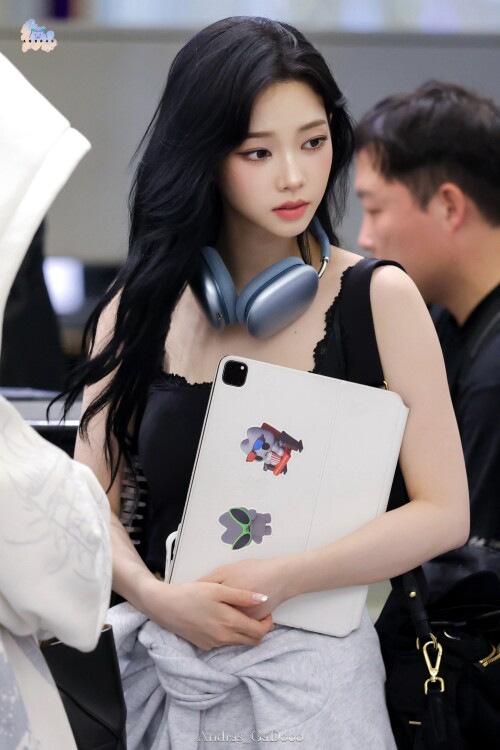 1969474599856586810 1fbc4439dd9d0d53c