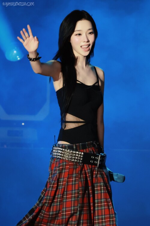 1969889439494344985 3126dbd44c896a180