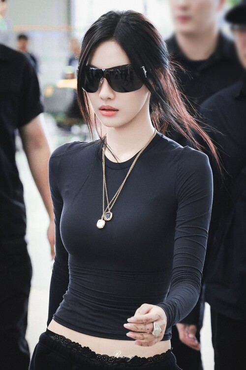 1973640166565929156 223b89e5ff981c104