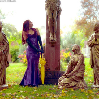 1999-06-cemetry-biancaccemet08