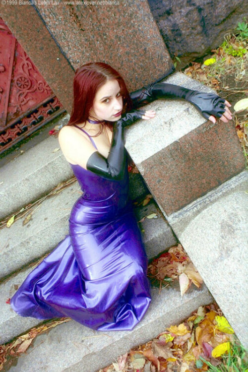 1999 06 cemetry biancaccemet45