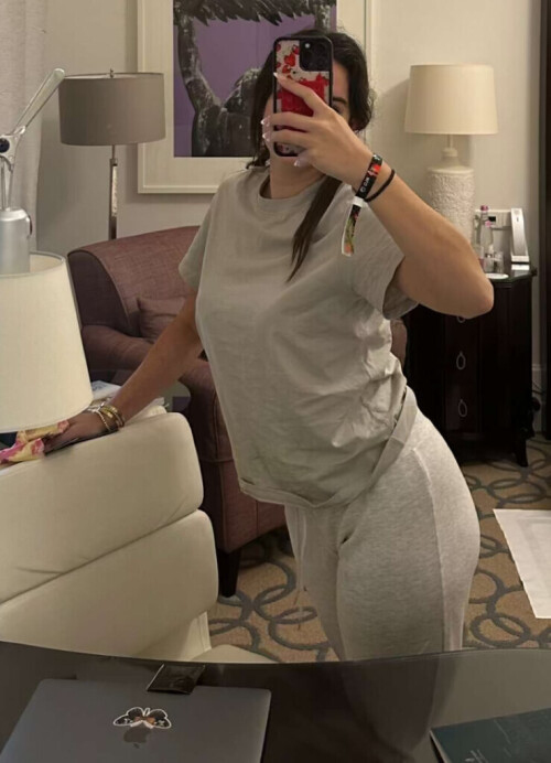 1A713426 7688 4B24 A176 46A043C1CDB2dec6b7edb80fc09d