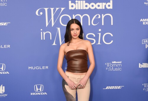 1CF8F685 F130 4795 B68E 8B17A3357561