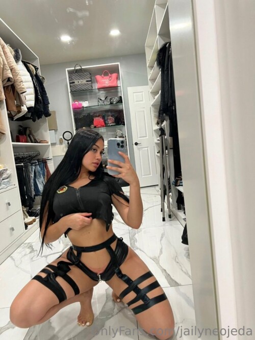 1DFD1CE3 CD24 4547 8396 0ED969D2C2B6