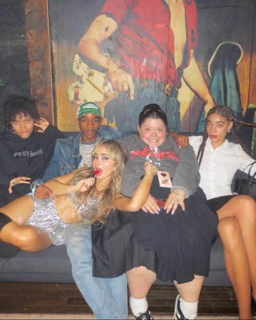 1F724605 07AD 4E5C BCC2 B6C55537C0F1