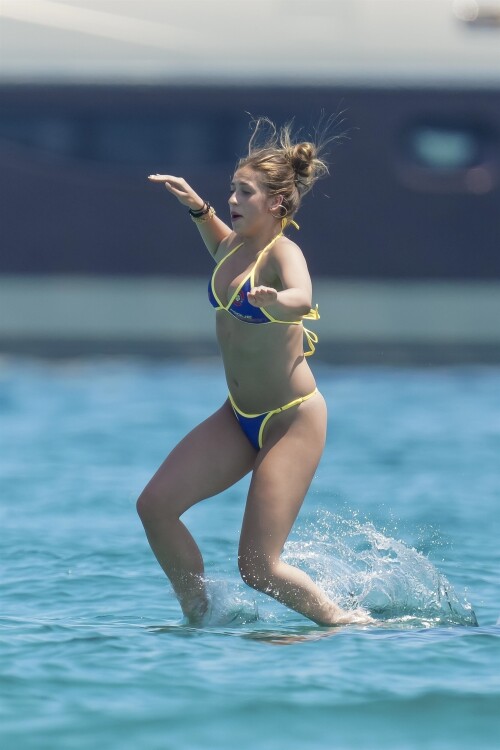 1 20 1c52991f2a13a9096fac542737628579