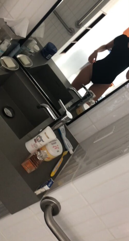 1 44 e346f8f64999acb2