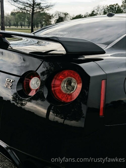 1f1f4e43 b52f 499f b673 3459253124b9