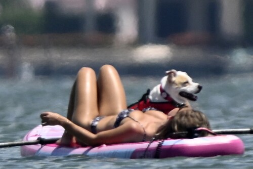 1pm embargo bikini clad sydney 83530432497e218b3bdfce62