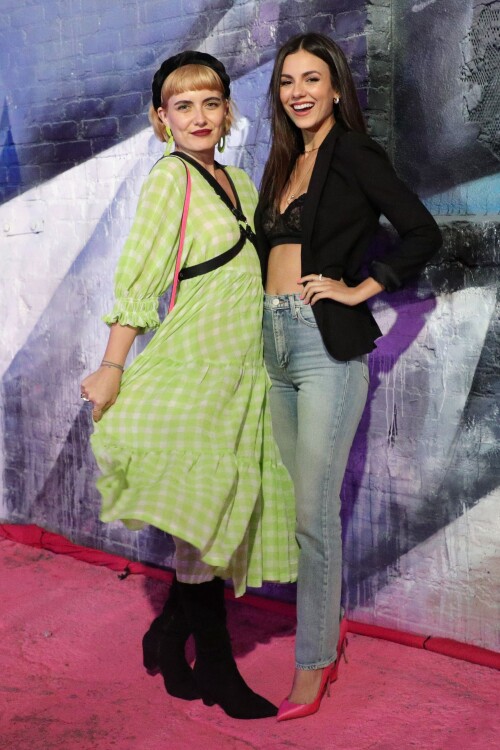 2 edGJjMx3b844f7f22279857