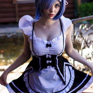 2-52517064af8a384c67