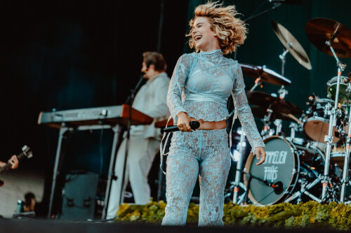 2.PommelienThijs socials 78fa586a1cb25a1a4