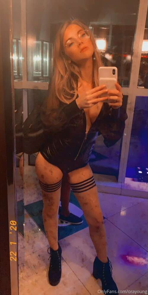 200123 197 What do you think about this outfit