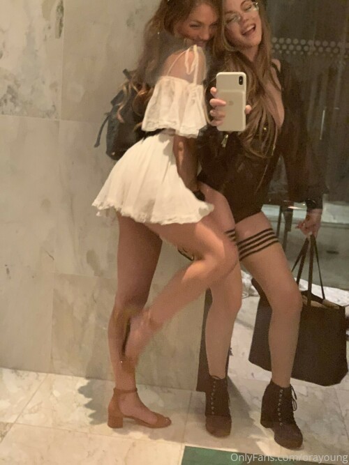 200123 4823 What do you think about this outfit 197