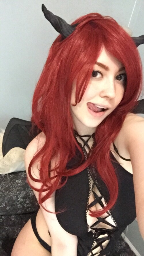 201002 1001722238 Happy October from your favorite succubus