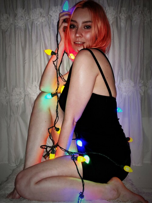 201211 1430440613 Have you decorated for the holidays
