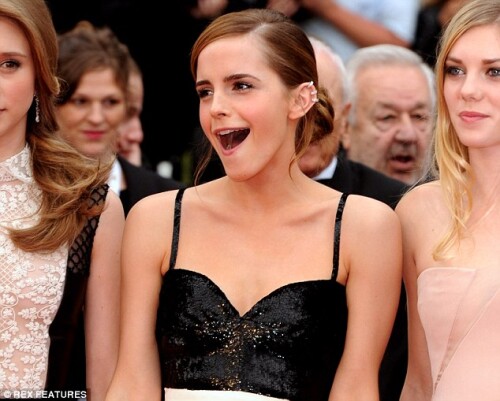 2013emmawatsonblingring-cannes225941dabacf0830f8