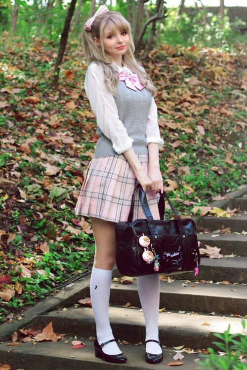 2017 DOVpXrRUEAAF5Oefd2972da9f3d01ee