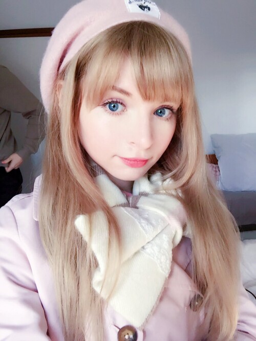 2017 DQNrp40VAAALbVQ5454cc4ea6aeaf9b