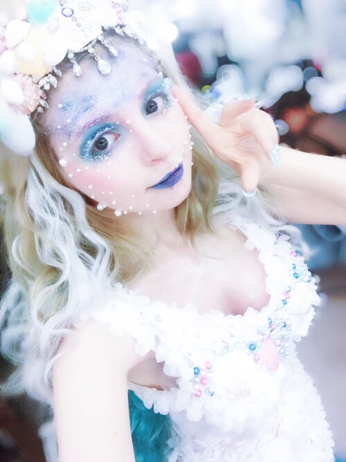 2018 DX1K35ZVAAEr7j0f5c5a2c333eadd58