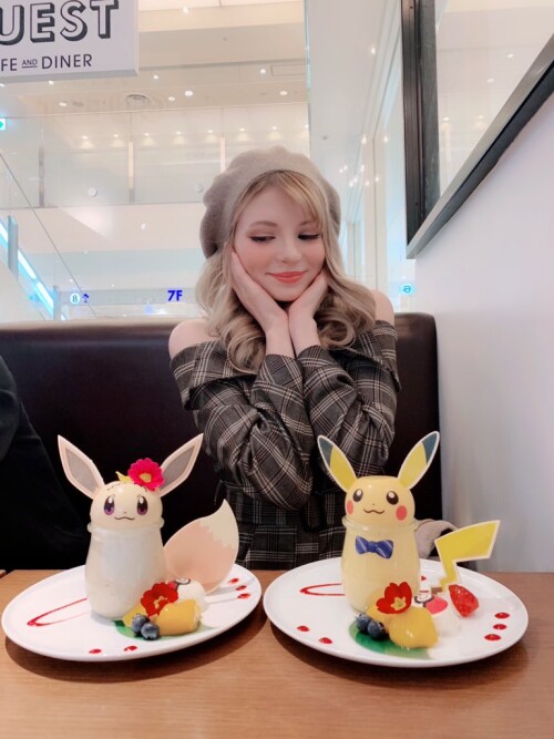 2018 DuxSG5GUwAAC9Zx0405ad9d41aecf0b