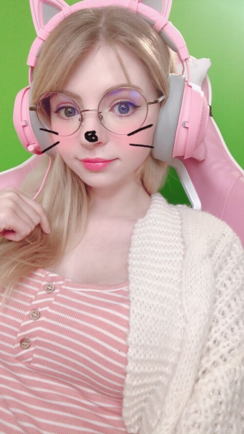 2019 D1 qVTMU4AAHW2j94fe278b7da5d80c