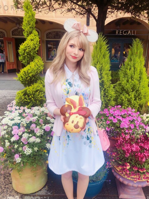 2019 D5CrxdDUcAEl Qv64203b72d275f931