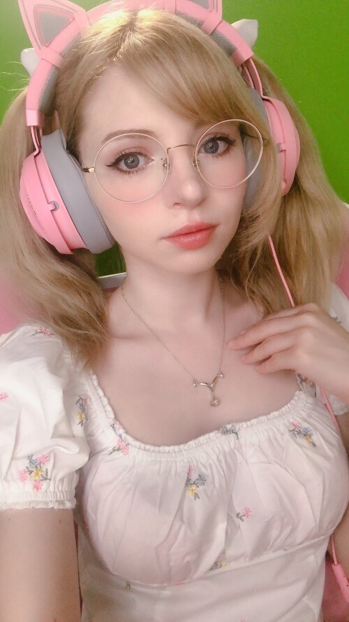 2019 D6fIg0OU0AA4dFee166c33067902620