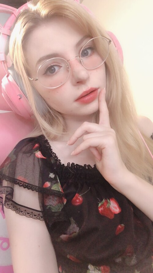 2019 EAHmAukUwAAYwpNb5ea3ea854a4b8ad