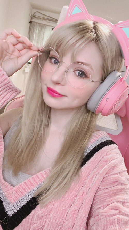 2019 ELoW83tU8AAfR994525924533582fd0