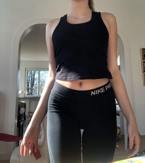 2020-04-01_fitgirls_ft3nzb_who_wants_to_work_out_together_then_fuck_aftercd25d52e33cef189.jpeg