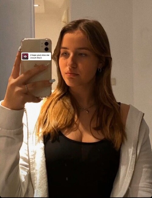 20200428 235644a9ea785327204961