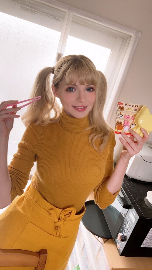 2020 ES81gfdUEAI4B086cbf2f72b2f76e46