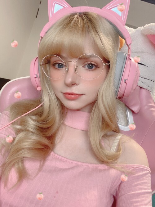 2020 EYQvn 1UYAAgq7k61fce17d19cb18bb