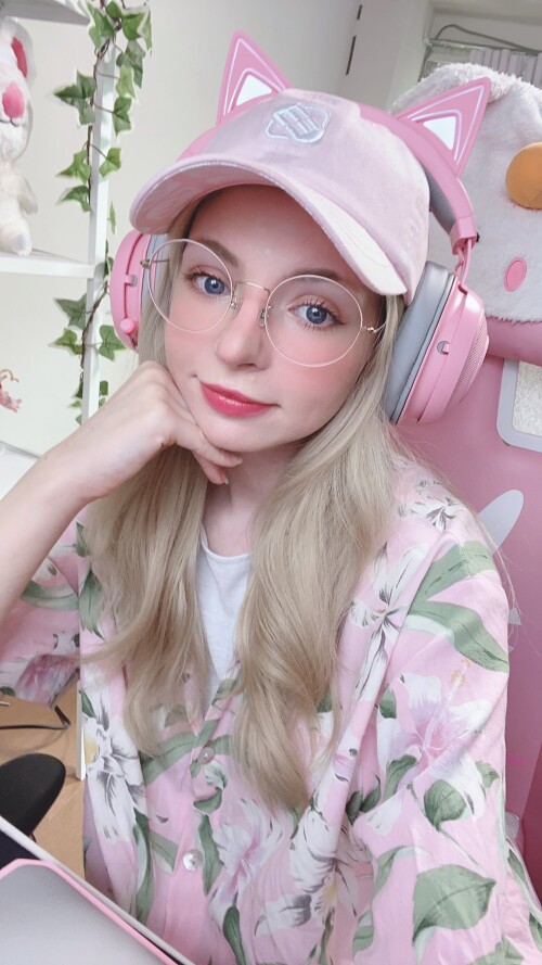 2020 EZEQe5 U0AEgbDufdb73cd63c20fe66