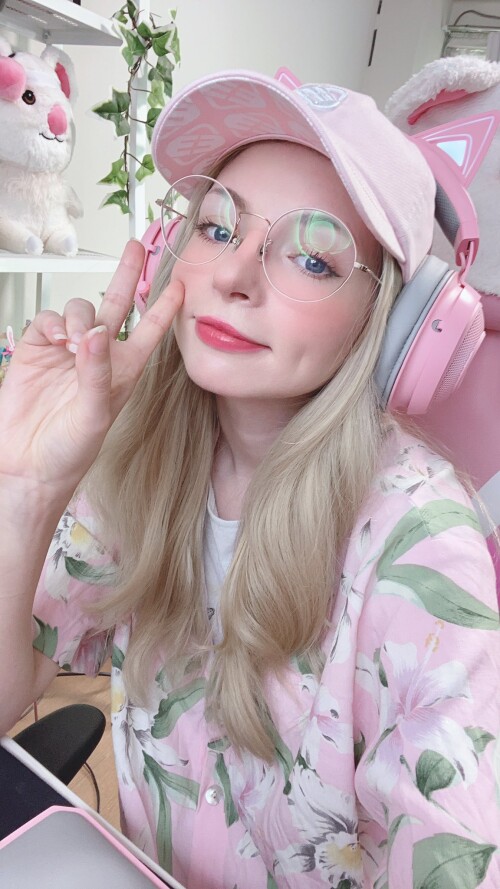 2020 EZEQe5 UYAAVxFZe40113388e9dfe46