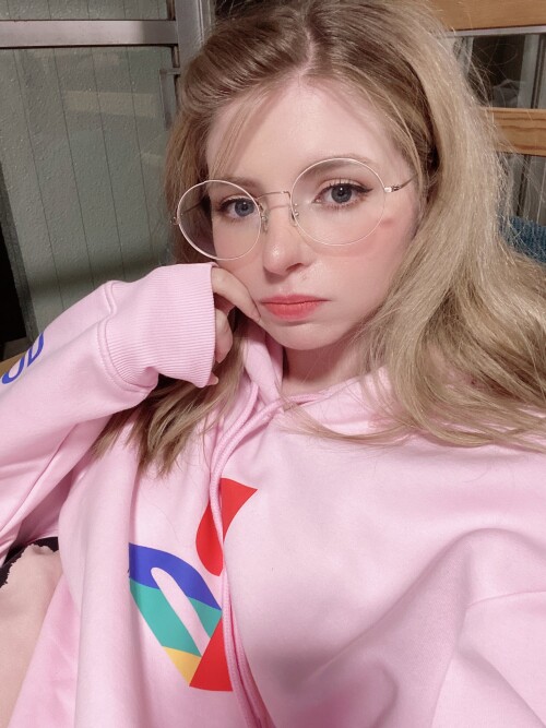 2020 EirsZyIXgAIMx Z32ac2d11a43b7b06