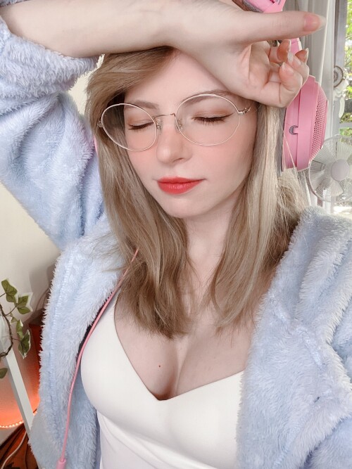 2020 EjH QqnUYAA63aR4aa1620df3af36b7