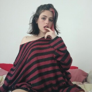 2021-10-19-01-45-24-306660517672398849