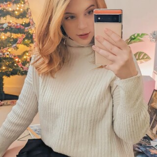 2021-12-11_louiseyhannah_1469814221626085378_FGXUPsRWQAIjjmX7e56ba7a44ec6db87f67cd07640feee9