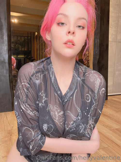 2022 12 05 onlyfans see through top 21