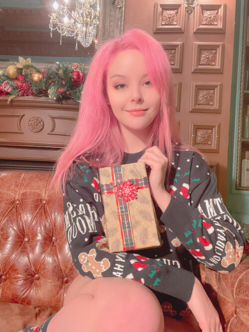 2022 12 christmas helly Selfie 261c8ebbf8a6053a3