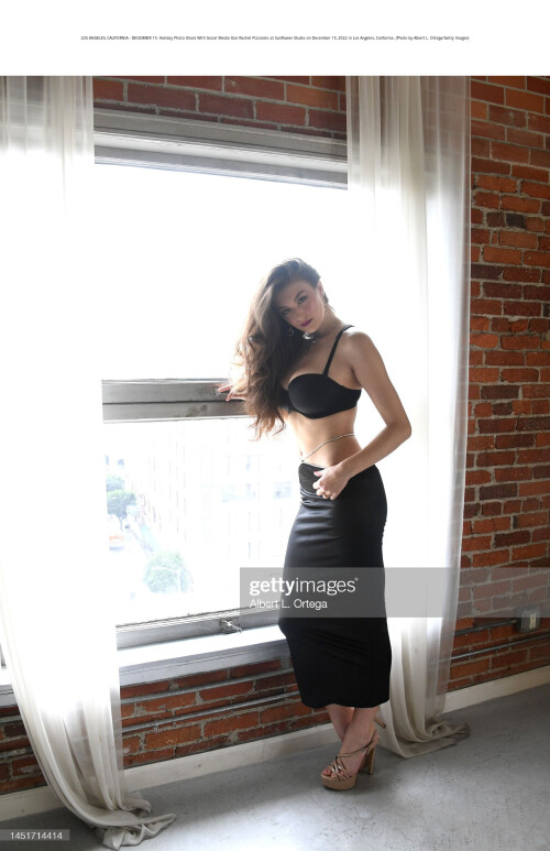 20221223 100906 RachelPizzolato10 1454x2048