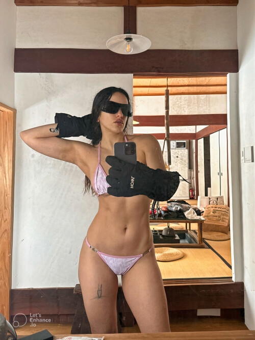 20221225 145844 auto x2 colored toned light ai