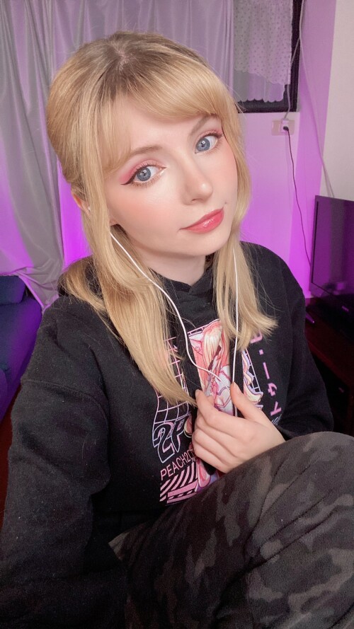 2022 FO2VKKfVgAMHPyub1ab33be90d365fd