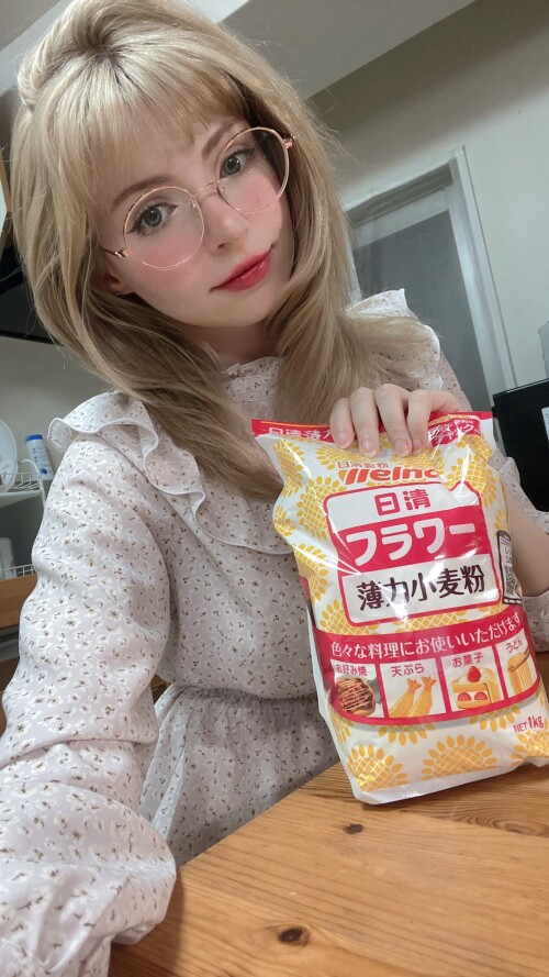 2022 FP5QLIFXwAQBzYSc460ee59b8170da4