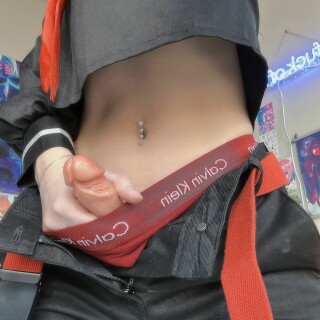 2023-02-11-01-38-33-480604966411579418