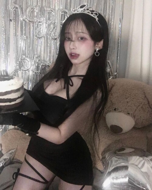 2023 02 12 13 55 12 UTC 1767a3950fbc82883