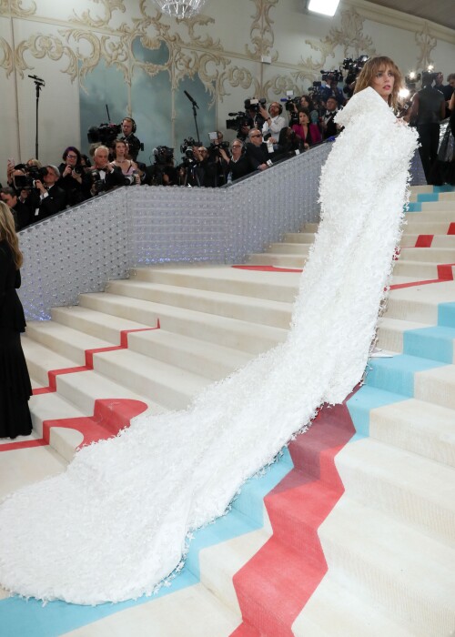 2023-05-01HQ_282429f4bba94ebf231ff4