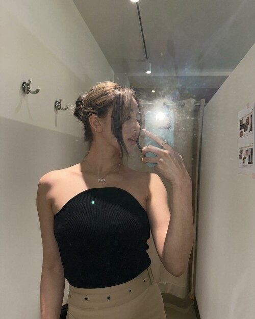 https://www.instagram.com/p/CvwRpFnuAUz/
